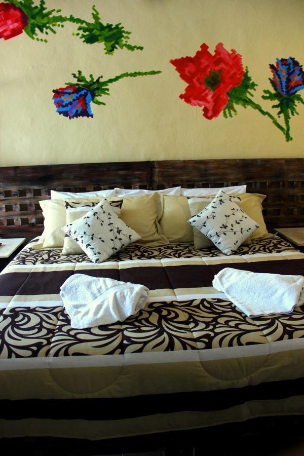 Casa Akbal B&B (Adults Only) Мерида Екстериор снимка